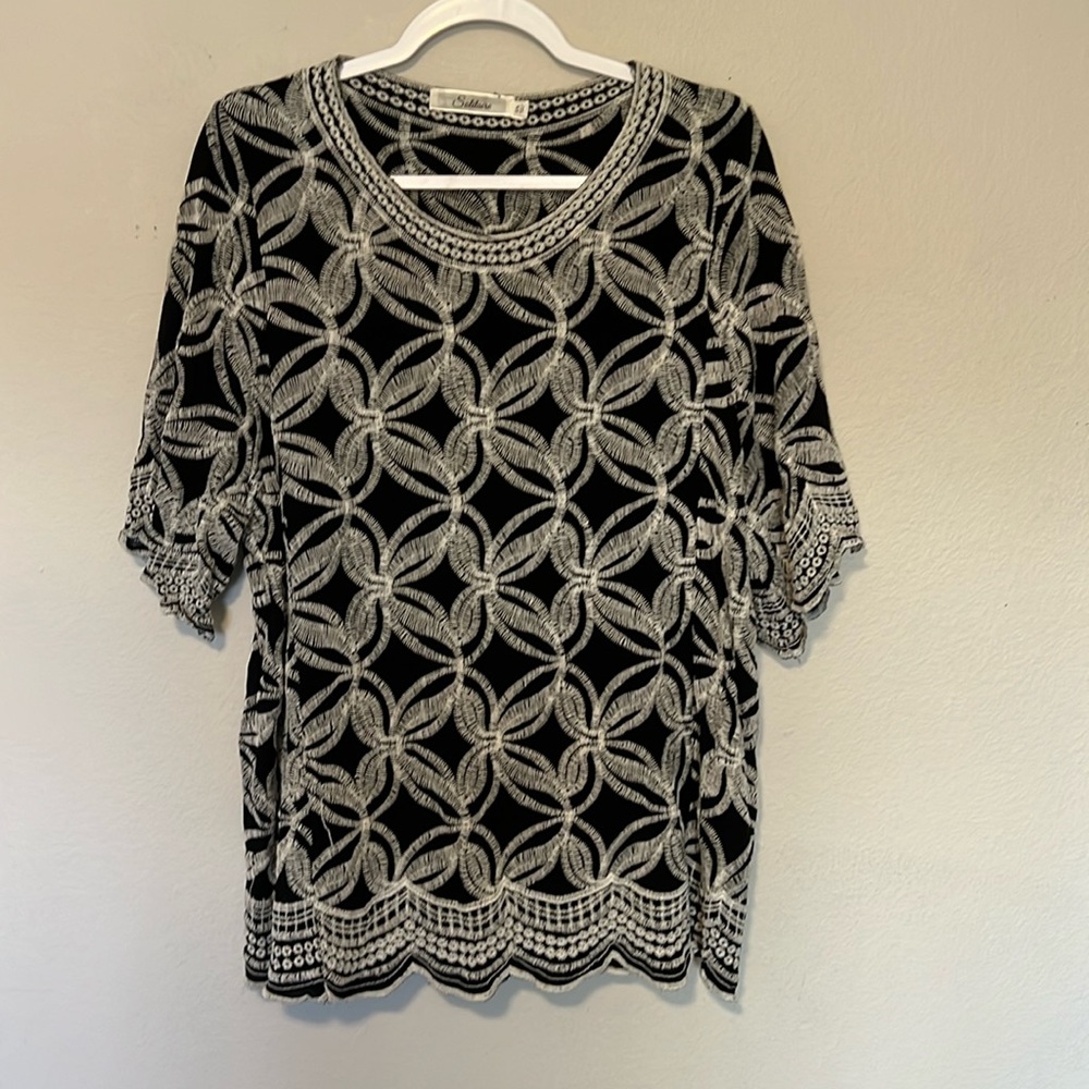 Solitaire Geometric Floral Embroidered Blouse Women's Size 2X